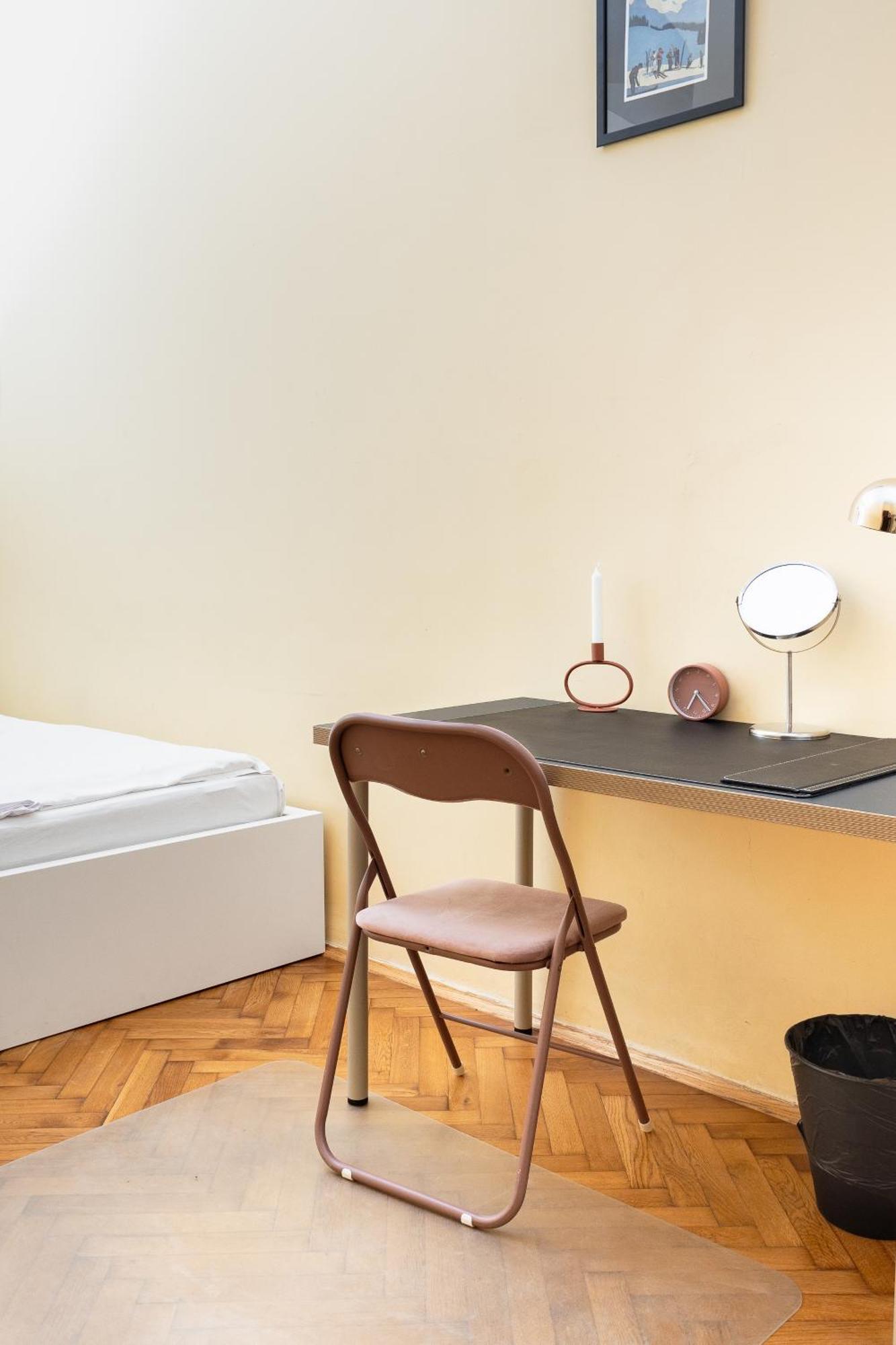 Homely 4 Bedroom - Old Town - By Upstairs Apartment Krakau